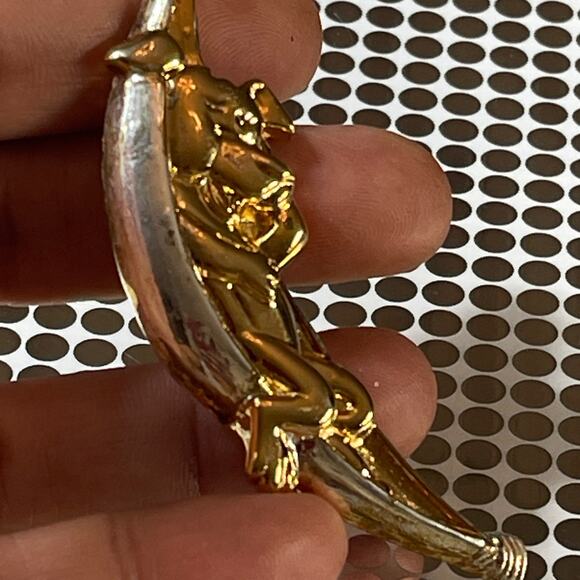 Vintage to Modern Multi Strand Faux Pearl Stretch Bracelet Silver Spacer B#12 - Picture 4 of 8